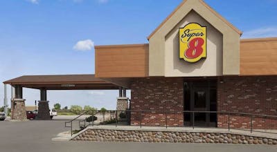 Super 8 by Wyndham Conrad