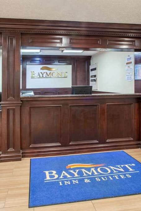 Hotel Baymont by Wyndham Grand Rapids Airport photo 5