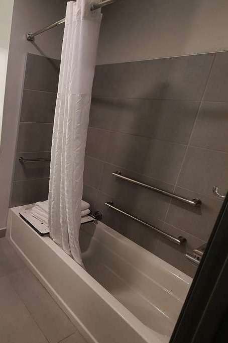 Hotel Microtel Inn & Suites by Wyndham Milford photo 5