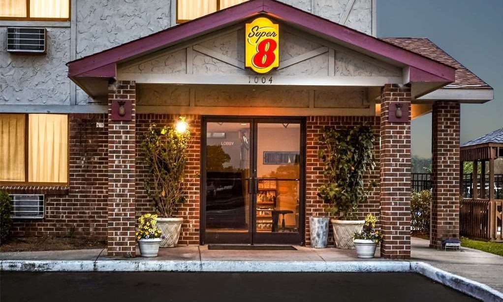 Super 8 by Wyndham Greenville