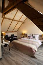 Hotel Floris Karos photo 1