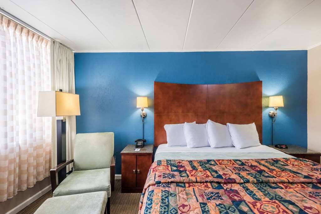 Hotel Travelodge by Wyndham Aberdeen photo 1