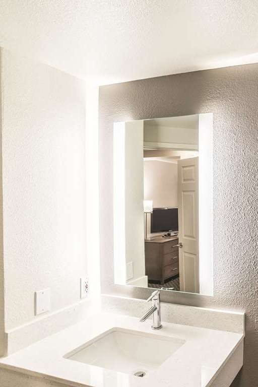 Hotel La Quinta Inn & Suites by Wyndham Flagstaff photo 5