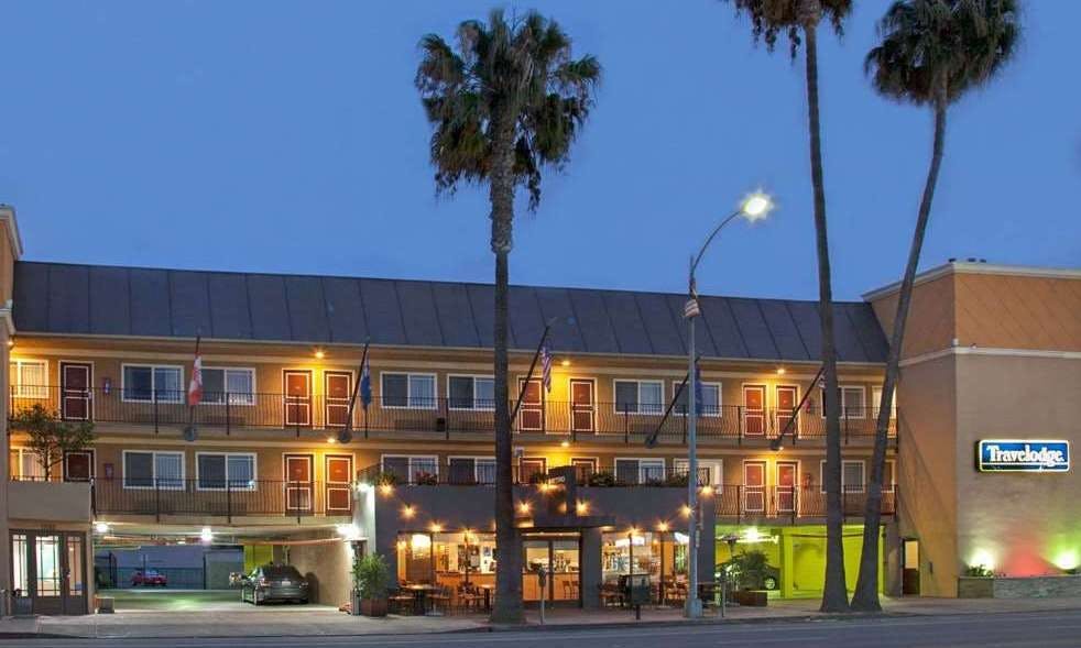 Travelodge by Wyndham Culver City