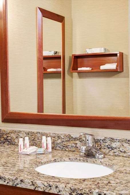 Hotel Travelodge by Wyndham Culver City photo 4