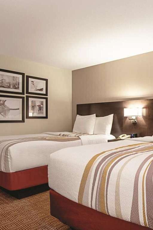 Hotel La Quinta Inn by Wyndham Vancouver Airport photo 3
