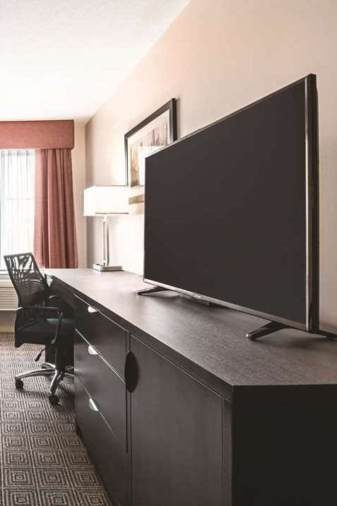 Hotel La Quinta Inn by Wyndham Vancouver Airport photo 4