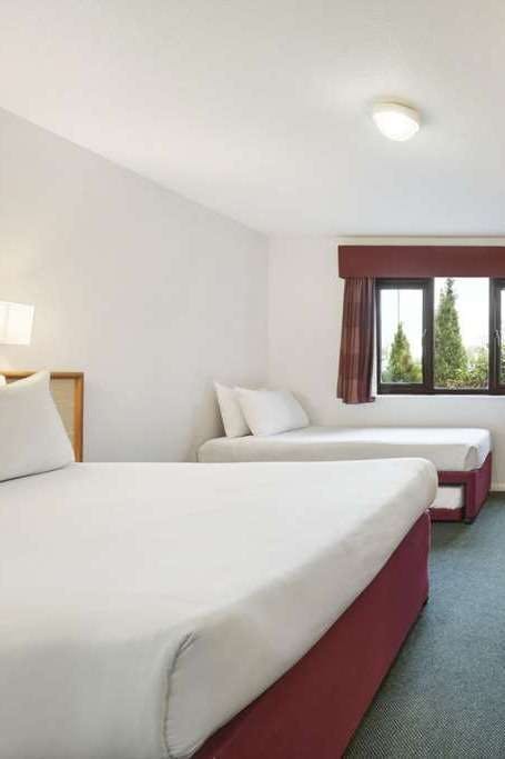 Hotel Days Inn Sedgemoor M5 photo 4