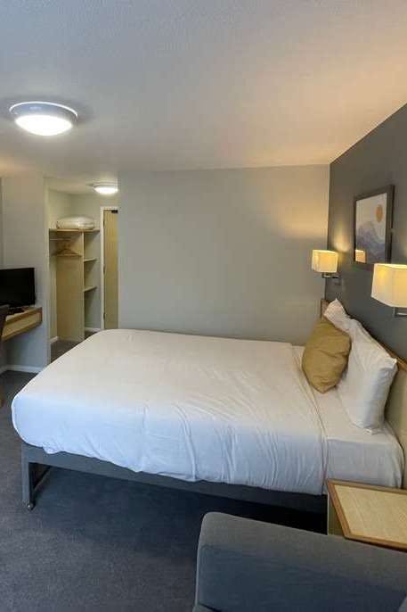 Hotel Days Inn Sedgemoor M5 photo 2