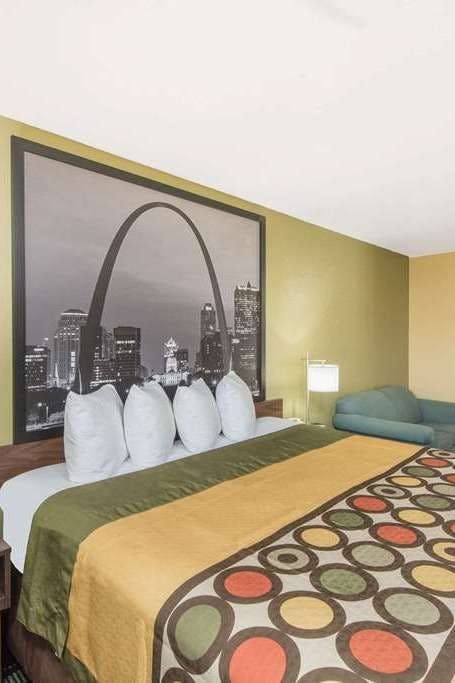 Hotel Super 8 by Wyndham Farmington photo 1