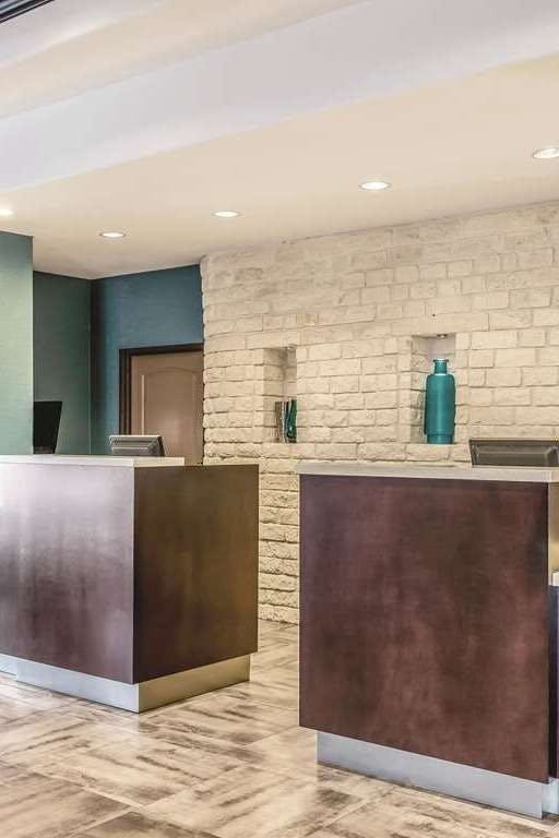 Hotel La Quinta Inn & Suites by Wyndham Dallas Grand Prairie South photo 5