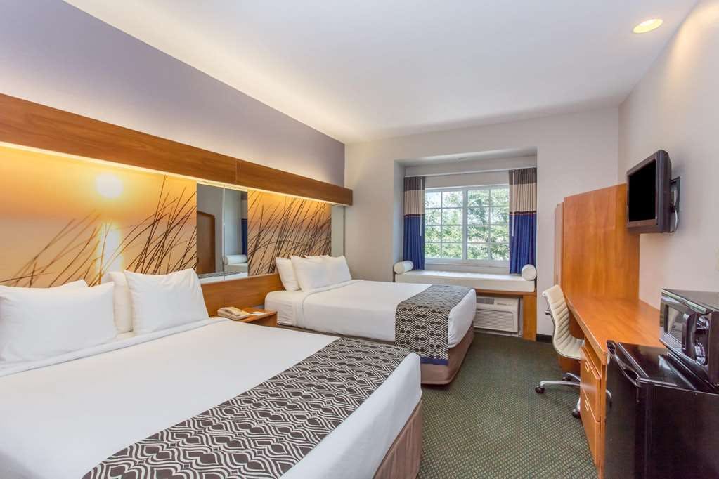 Hotel Microtel Inn & Suites by Wyndham Port Charlotte/Punta Gorda photo 4