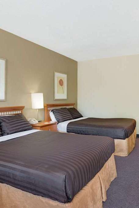 Hotel Howard Johnson by Wyndham Lindsay photo 3