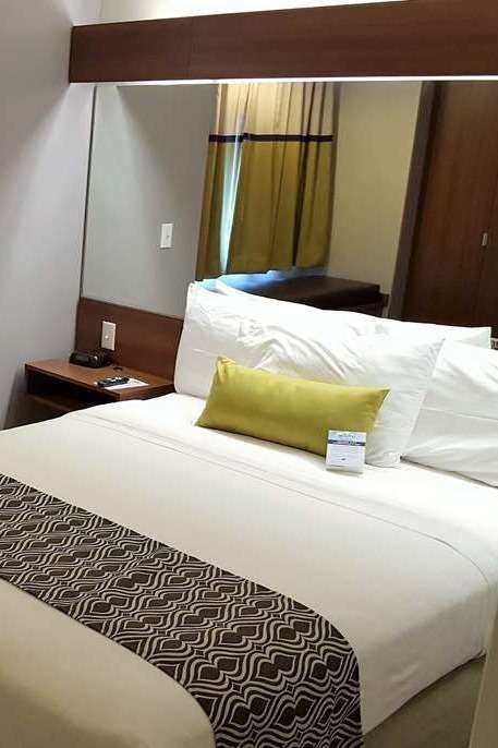 Hotel Microtel Bellevue Omaha photo 1