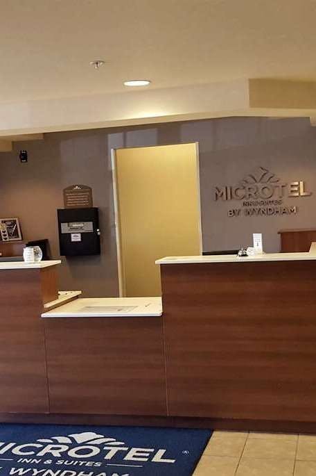 Hotel Microtel Bellevue Omaha photo 5