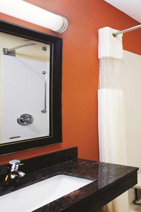 Hotel La Quinta Inn & Suites by Wyndham Florence photo 5