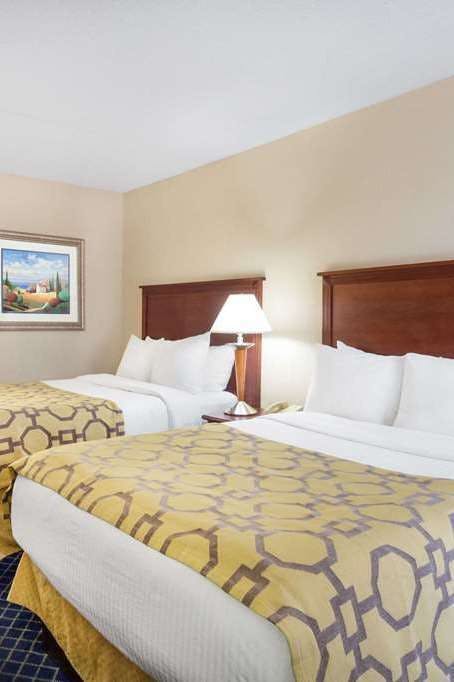 Hotel Baymont by Wyndham Flagstaff photo 2