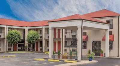 Super 8 by Wyndham Bryant Little Rock Area