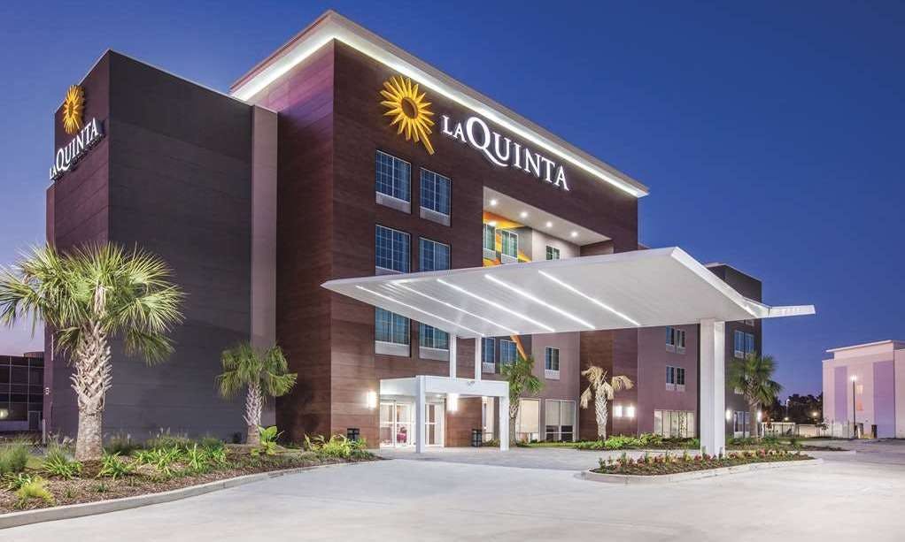 La Quinta Inn & Suites by Wyndham Baton Rouge - Port Allen