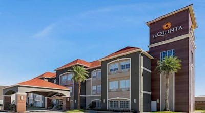 La Quinta Inn & Suites by Wyndham Port Arthur