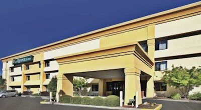 La Quinta Inn by Wyndham Birmingham - Inverness