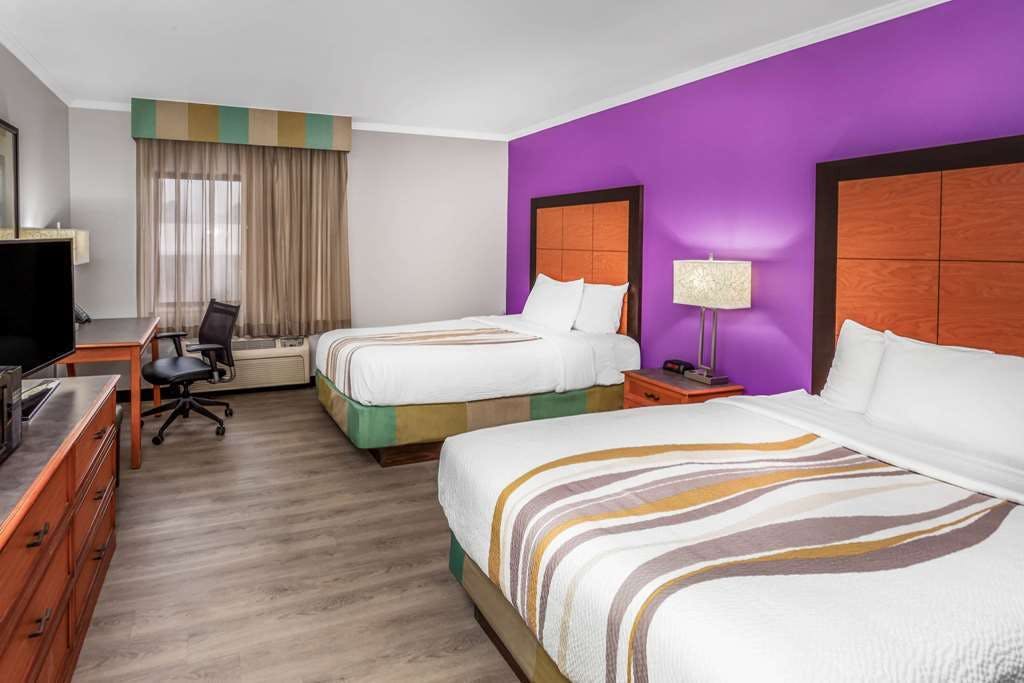 Hotel LaQuinta Birmingham Inverness photo 3