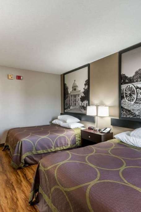 Hotel Super 8 by Wyndham Alexander City photo 3