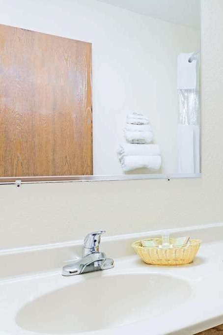 Hotel Super 8 by Wyndham Anderson/Clemson Area photo 5