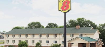 Super 8 Anderson Clemson Area