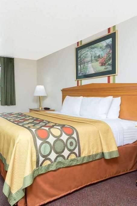 Hotel Super 8 by Wyndham Anderson/Clemson Area photo 2