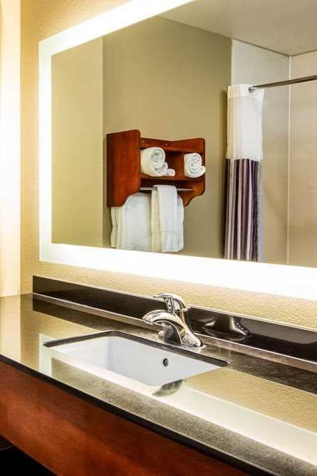 Hotel La Quinta Inn & Suites by Wyndham North Platte photo 4