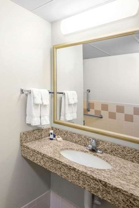 Hotel AmericInn Lincoln South photo 4