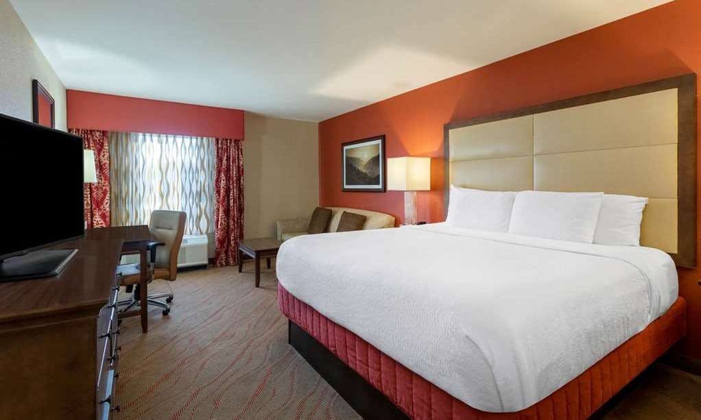 La Quinta Inn & Suites by Wyndham Pigeon Forge