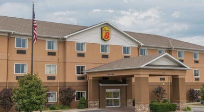 Super 8 by Wyndham St Robert Ft Leonard Wood Area