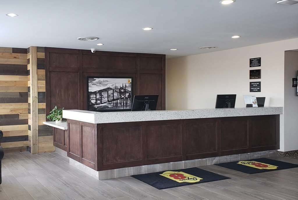 Hotel Super 8 Spruce Grove photo 5