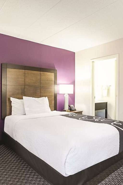 Hotel La Quinta Inn Ste Baltimore N photo 1