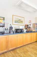 Hotel Super 8 Bedford photo 5