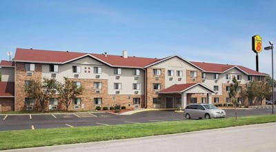 Super 8 by Wyndham Fairview Heights-St. Louis