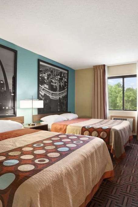 Hotel Super 8 by Wyndham Fairview Heights-St. Louis photo 3