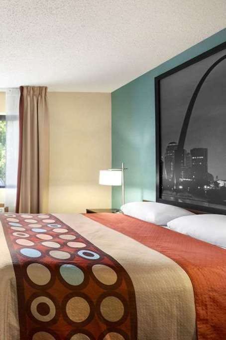 Hotel Super 8 by Wyndham Fairview Heights-St. Louis photo 1