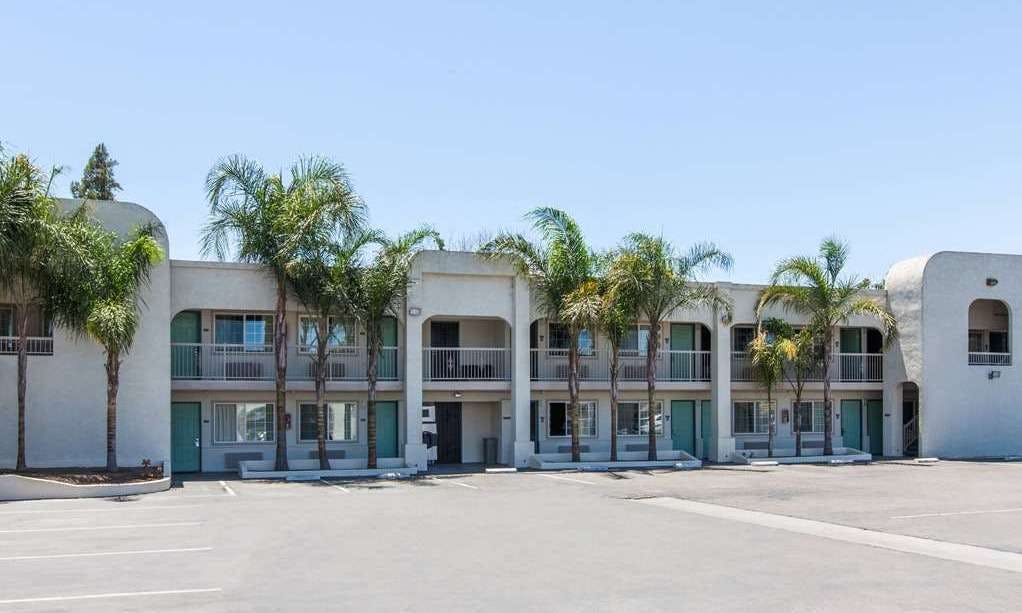 Travelodge by Wyndham Los Banos CA