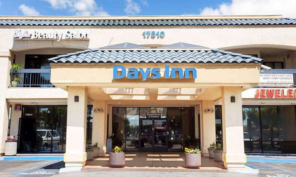 Days Inn & Suites by Wyndham Artesia