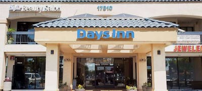 Days Inn And Suites Artesia