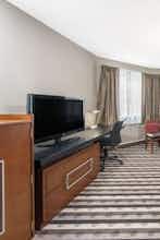 Hotel Ramada Springfield North photo 3