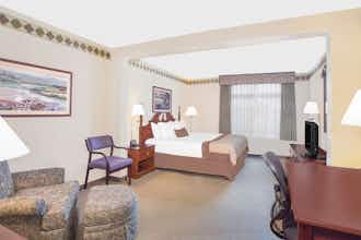 Hotel Wingate by WY Green Bay Arpt photo 3