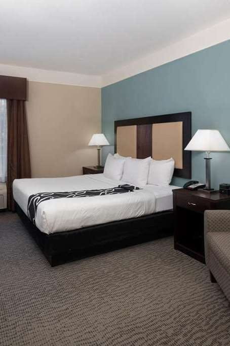 Hotel La Quinta Inn & Suites by Wyndham Savannah Airport - Pooler photo 1