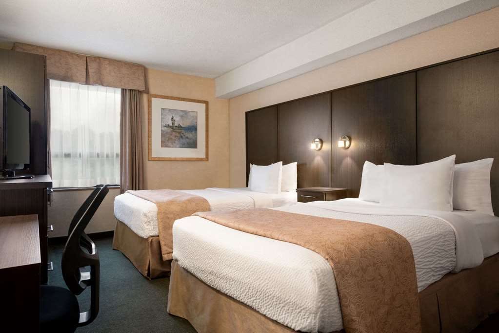 Hotel Days Inn Conf Centre Renfrew photo 3