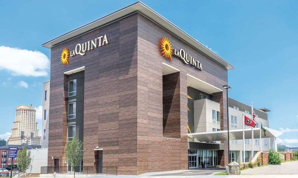 La Quinta Inn & Suites by Wyndham Memphis Downtown