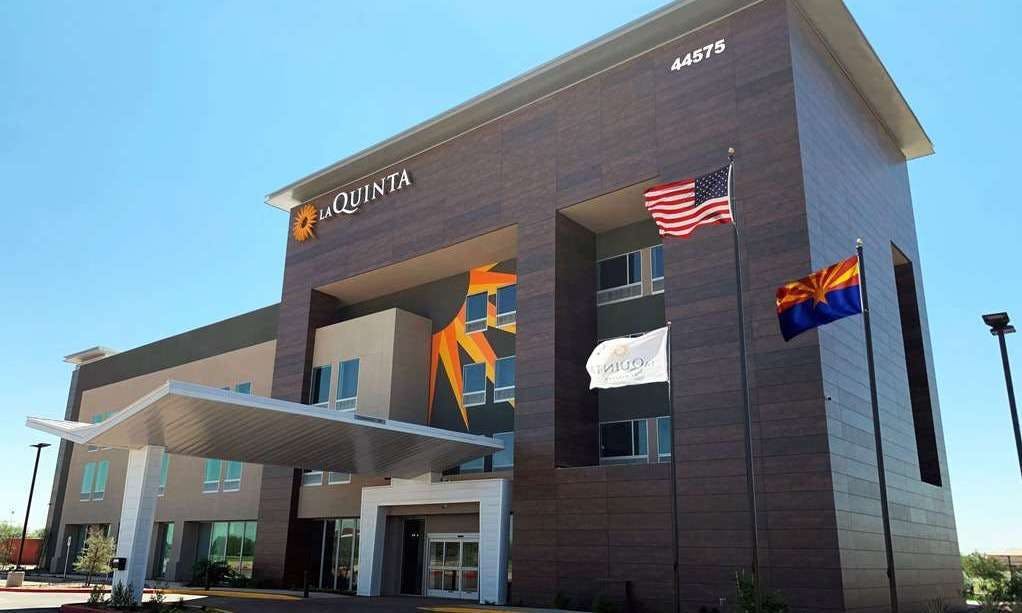 La Quinta Inn & Suites by Wyndham Maricopa - Copper Sky