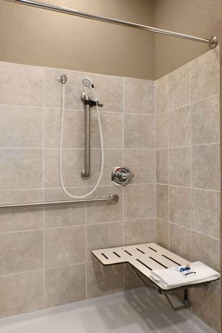 Hotel Microtel Inn & Suites by Wyndham Pleasanton photo 4